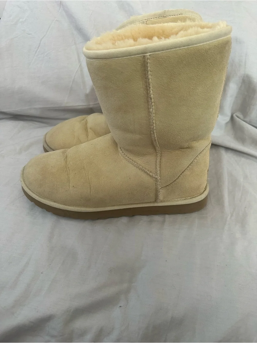 UGG Women's Short Shearling Suede Boots in Cream